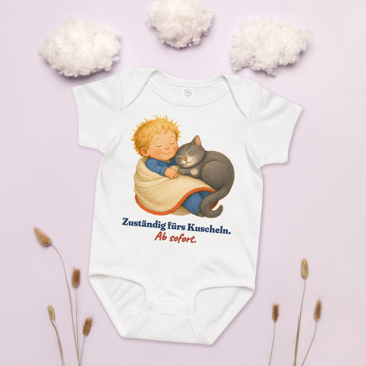 Zuständig fürs Kuscheln. Ab sofort. — Baby-Body – Produktfoto