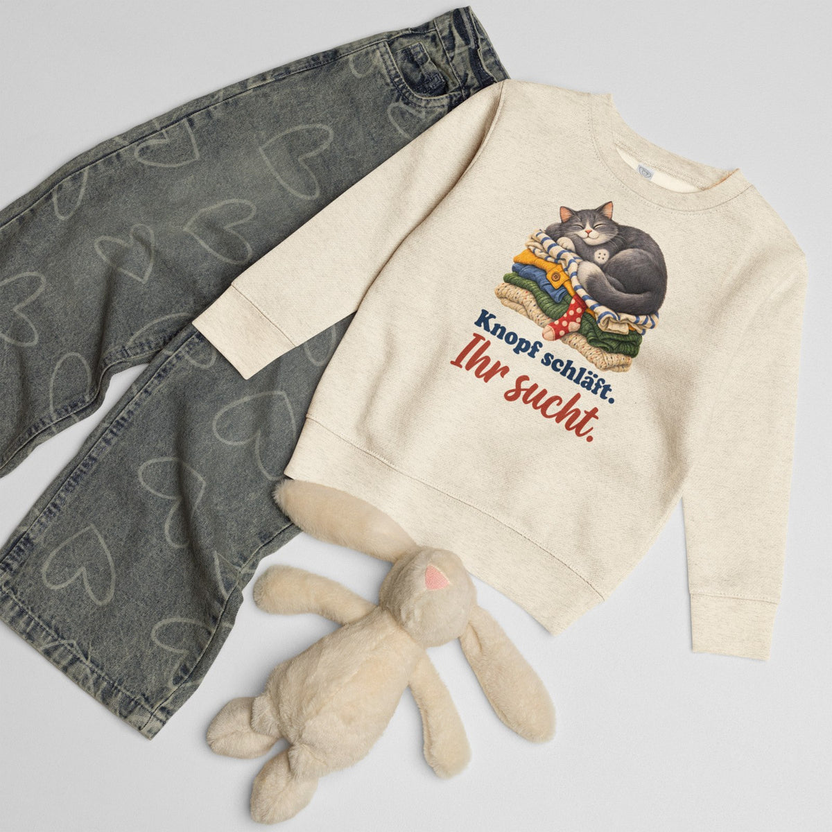 Knopf schläft. Ihr sucht. — Kinder-Sweatshirt – Produktfoto