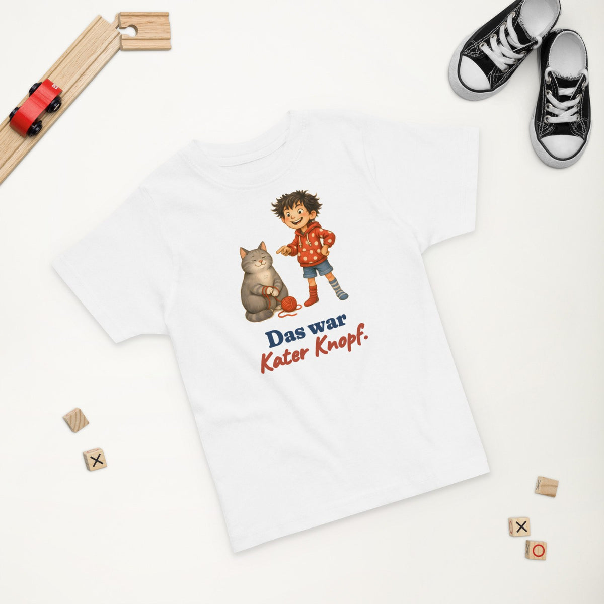 Das war Kater Knopf. — Kleinkind-Shirt – Produktfoto