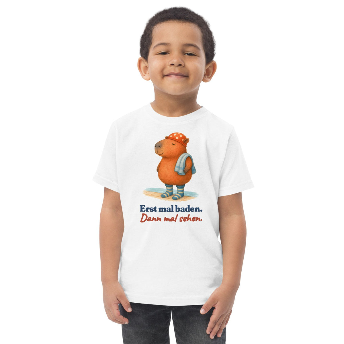 Erst mal baden. Dann mal sehen. — Kleinkind-Shirt – Produktfoto