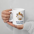 Sechs Löffel Frühstück. – weiße Keramiktasse