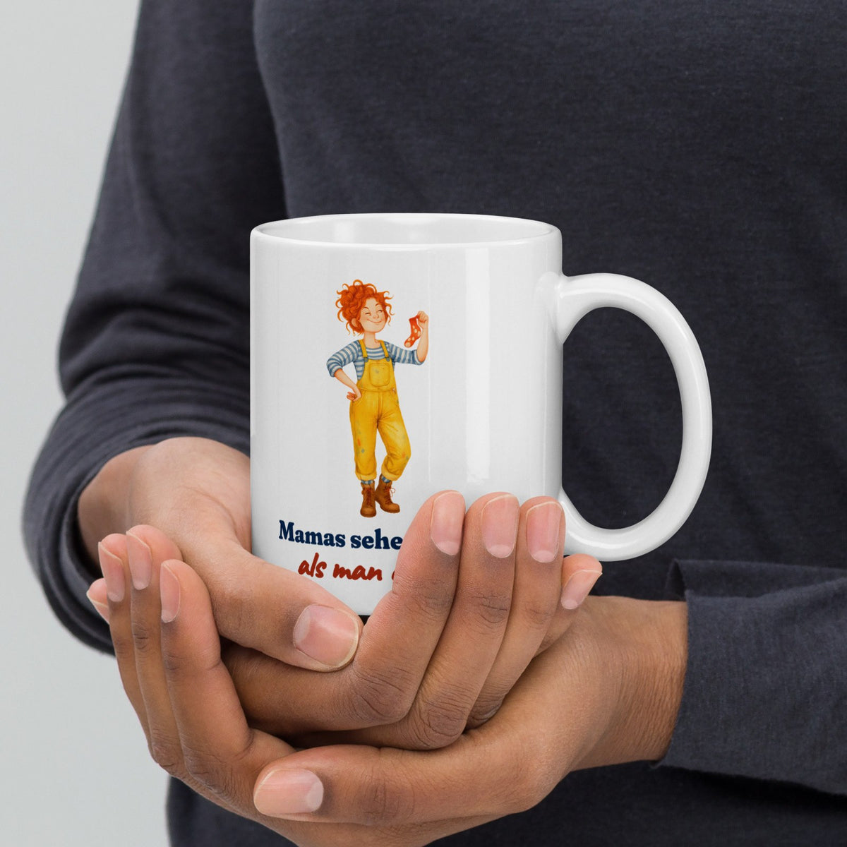 Mamas sehen mehr, als man denkt. — Tasse – Produktfoto